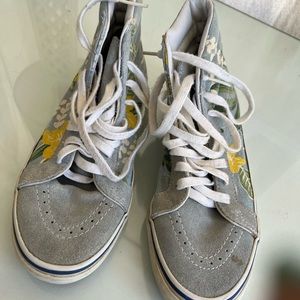 Vans Skateboard Shoe, light blue floral canvas and suede